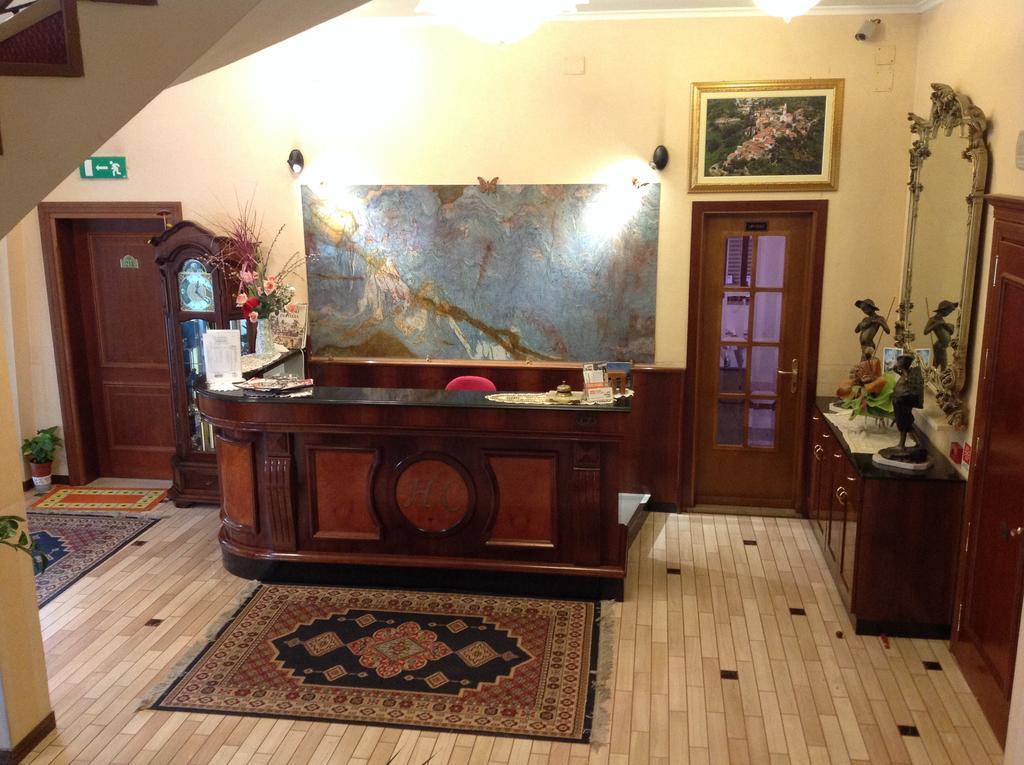 Hotel Ai Sette Nani Sistiana Bagian luar foto