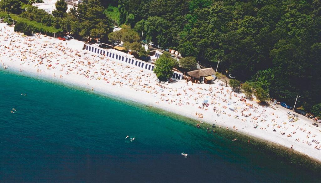 Hotel Ai Sette Nani Sistiana Bagian luar foto