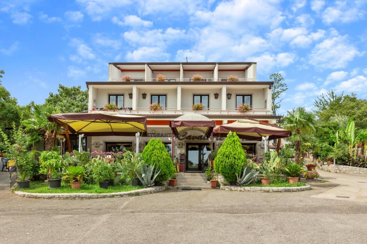 Hotel Ai Sette Nani Sistiana Bagian luar foto