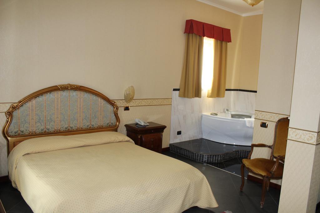 Hotel Ai Sette Nani Sistiana Bagian luar foto